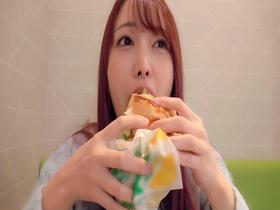 中出し部屋呑みドキュメント　可愛さと美しさの黄金比　弥生みづき サンプル動画サムネイル